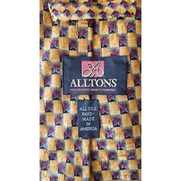 J.Z. Richards Silk Handmade Floral Wide Tie - Picture 4 of 4